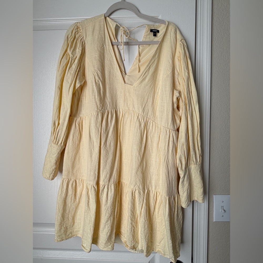 Express Light Yellow V-Neck Dress